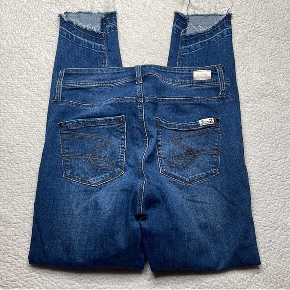 Seven 7 dark distressed Raw Hem Jeans Dark Wash Size 6 - Picture 7 of 9